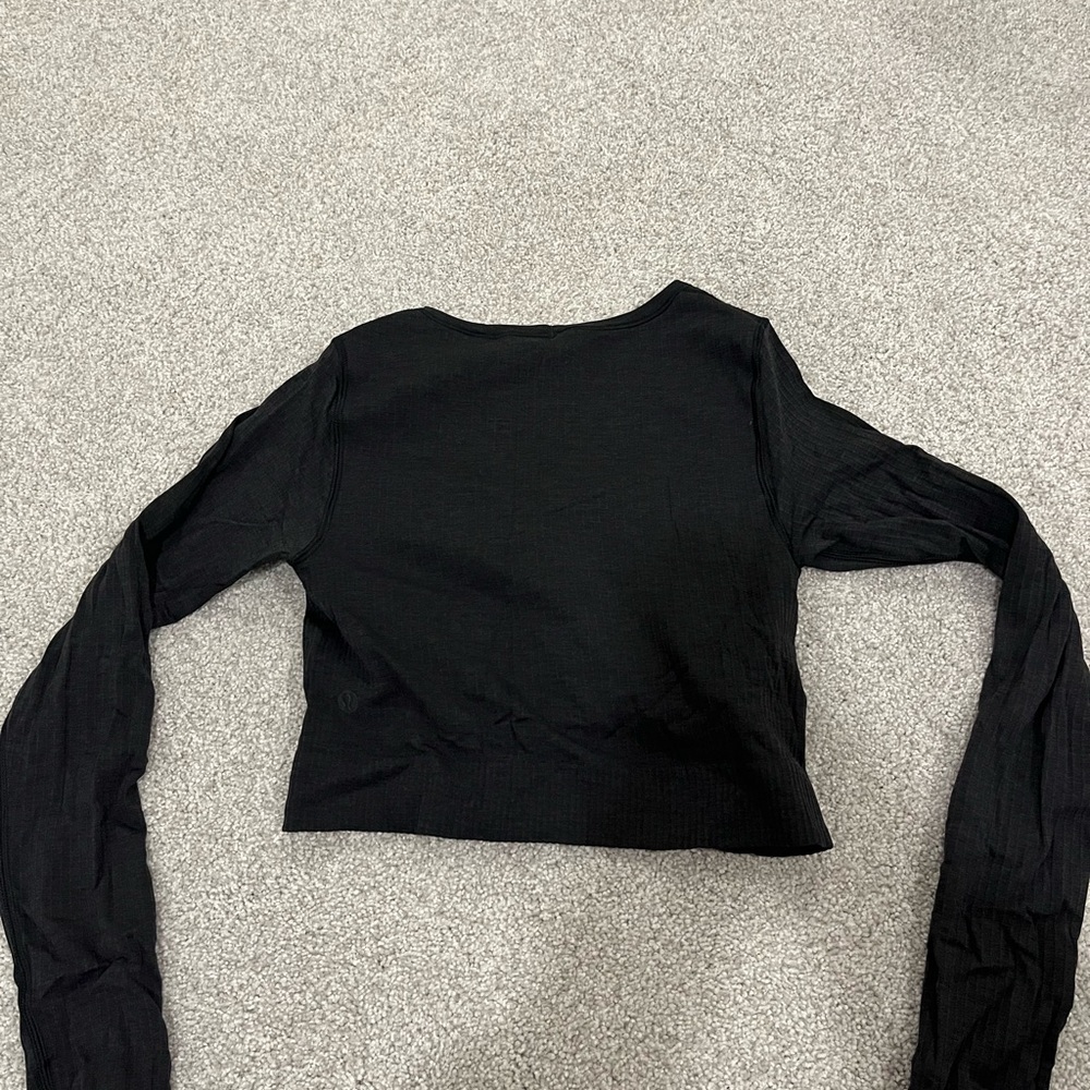 lululemon athletica Black Long Sleeve Top - Picture 2 of 3